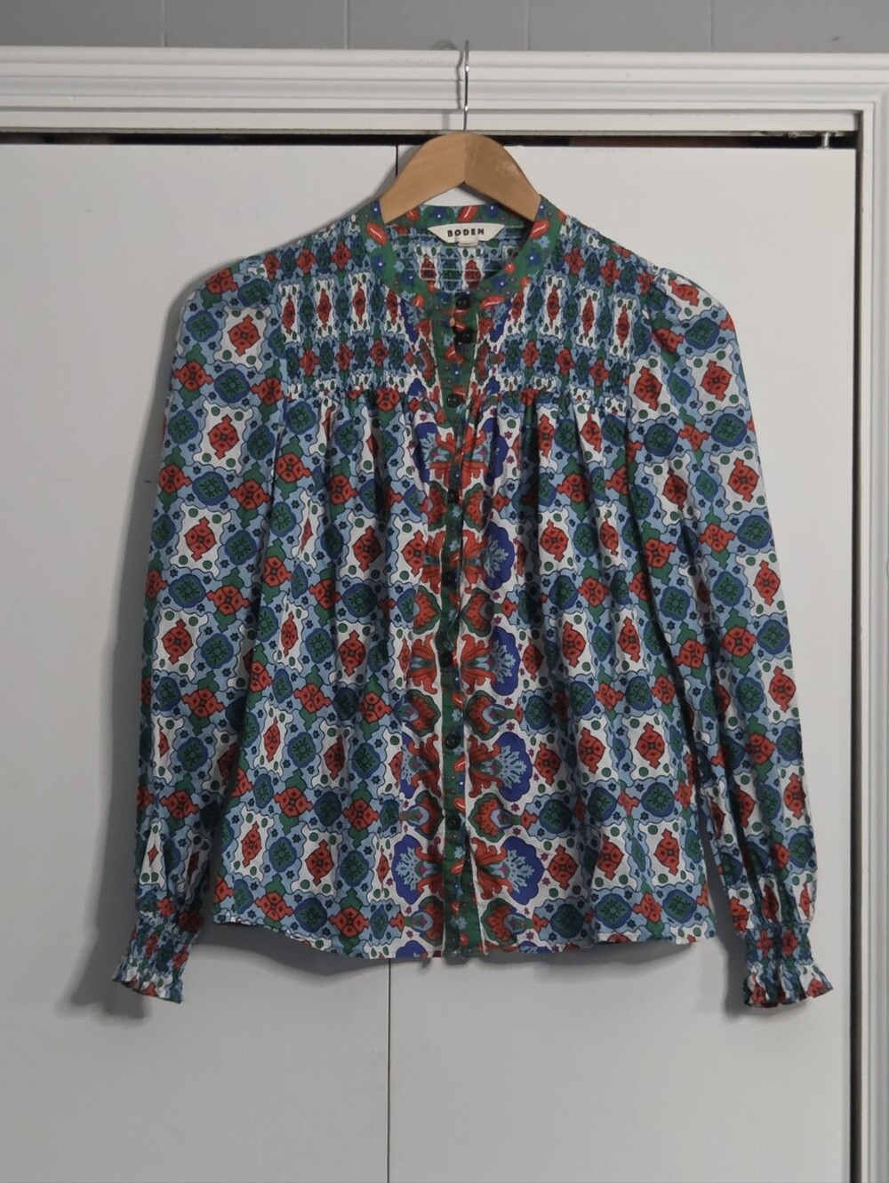 Boden Helena Cotton Multicolor Floral-Print Smocked Button-Front Blouse - Picture 2 of 7